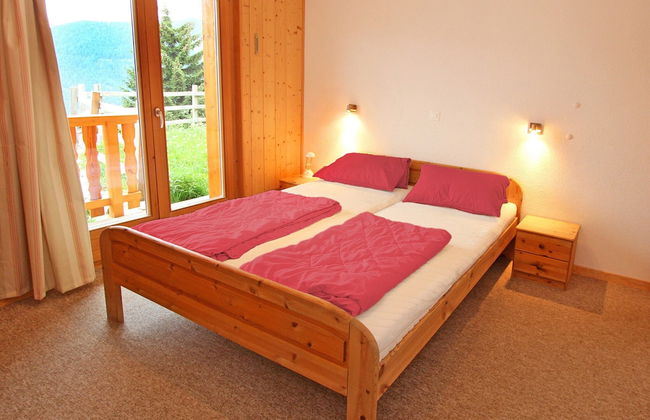 Chalet in Alps Near Ski Lift and Sauna - Photo 3