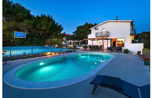 Villa Plenca - Photo 1