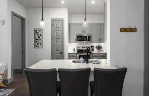 Luxury Apt with shopping and restaurants - Foto 21