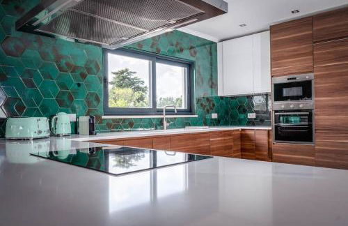 Luxurious 4Bedroom Villa Retreat by Lisbeyond - Foto 4