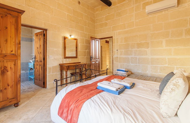 Centre Island Gozitan Farmhouse & Pool - Foto 2