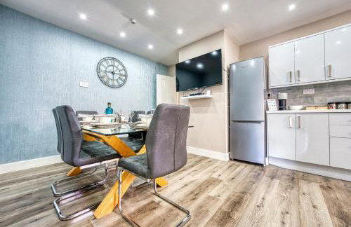 Stylish House - B'ham Airport and NEC, JLR Solihull, Business & Leisure Stays - Aspen House - Photo 41