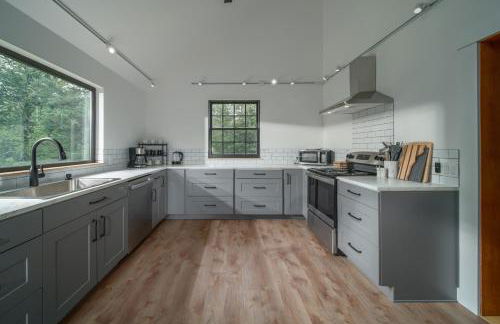 Mtn Views Colonial Home on Kingdom Trails! - Foto 9