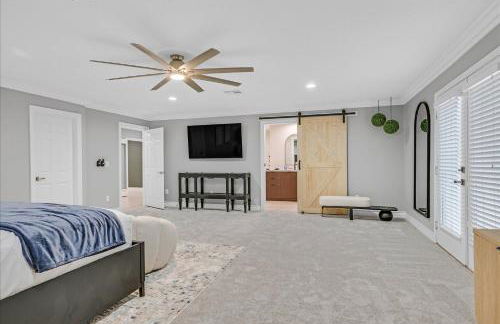 Luxury 5BR Retreat Pool Hot Tub Gym 7000sqf - Foto 17