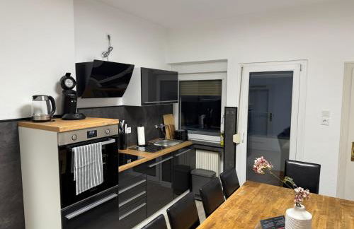 Frankfurter 21 Haus - 2 WE, 2 Küchen, 2 Bäder, 6 SZ, 19 Betten - Foto 57