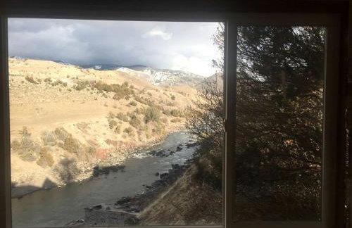 Cozy Cabin Retreat with Stunning Views of Yellowstone National Park in Montana - Foto 30