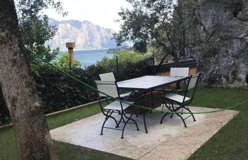 ROMANTICO APPARTAMENTO a CASSONE DI MALCESINE - Foto 7