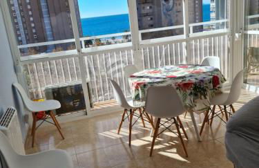 Gran terraza con vistas al mar y piscina - Foto 7