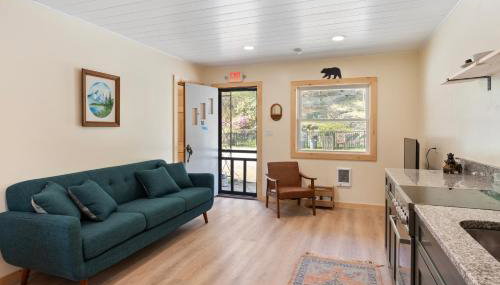 Waterfront 2 bed 2 bath (Suite 2) - Foto 4