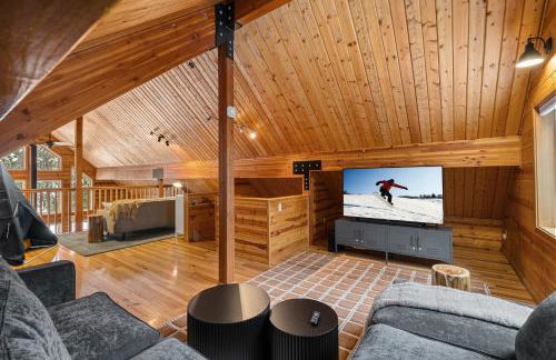 Alpine Retreat at Snoqualmie Pass- 5-Min to Slopes, Private Creek, BBQ, Fireplace, Smart TVs, Kids Games, Hi-Speed Wi-Fi - Foto 36