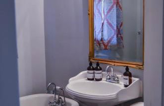 Modern & Centrally Located Stay at Calypso Dreams - Foto 70