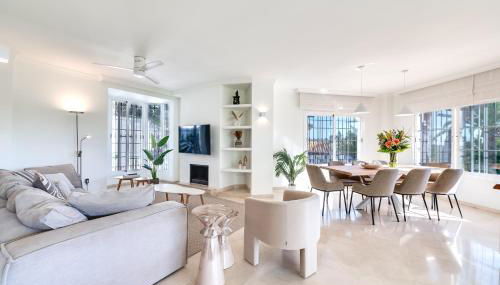 VACATION MARBELLA I Villa Azahar Retreat, Paradise for Golfers, Private Heated Pool, Close to the Best Beaches and High-end Restaurants - Photo 4