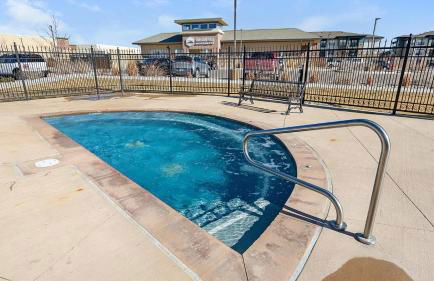 Landing Stylish 2BD Gym Pool - Foto 37