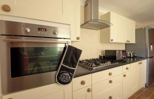 Host Stay Hanover Apartment - Photo 3