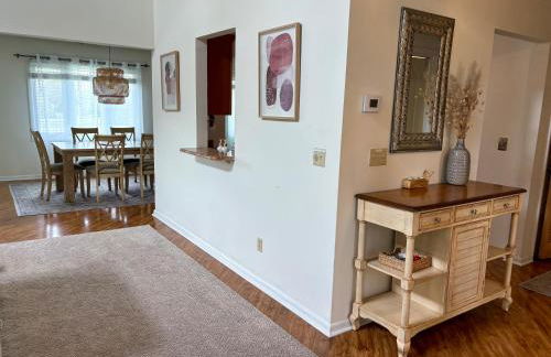 Elegant 3-Bedroom Condo in Lewes with Pond Views - Foto 2