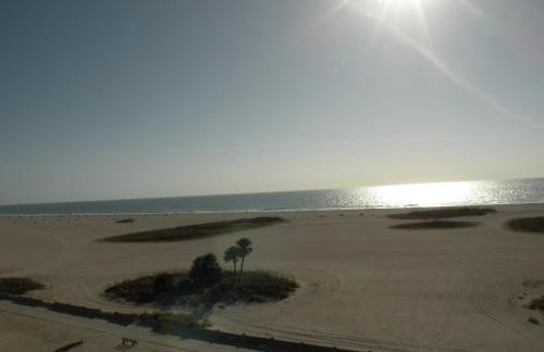 Surf Beach Treasure Island Resort - Photo 34