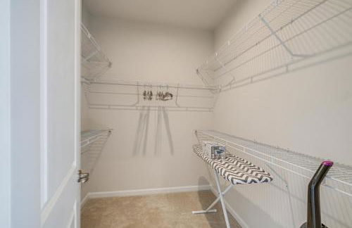 30 Mi to Downtown DC Charming Dale City Townhome! - Foto 13