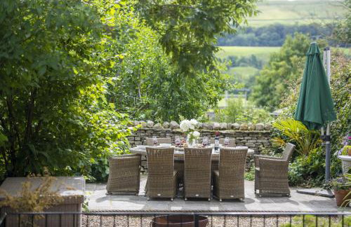 Askrigg Chapel - Photo 52