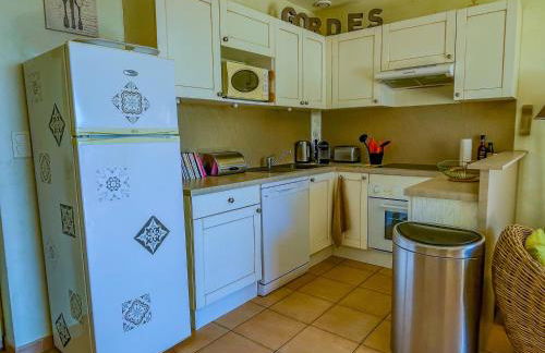 Bastidon à Gordes avec piscine - Photo 15