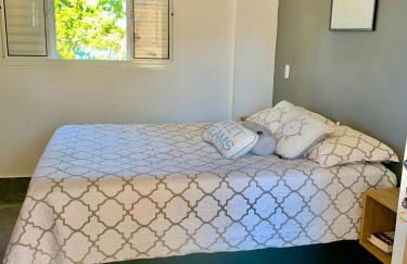 Chalé com Jacuzzi Vista do Lago - Foto 13