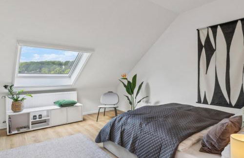 Dachgeschoss Traum Wohnung Ronsdorf 3 Zimmer - Foto 1