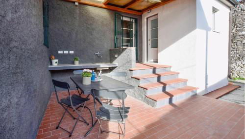 2 Bedroom Lovely Apartment In Gombitelli - Foto 2