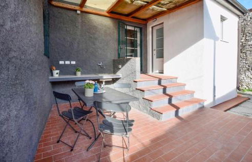 2 Bedroom Lovely Apartment In Gombitelli - Foto 2