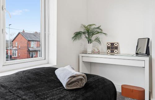 Lovely 4b Stay- Ideal for Contractors & Families - Photo 7