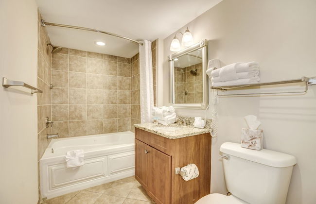 Towers On The Grove Condo - Foto 58