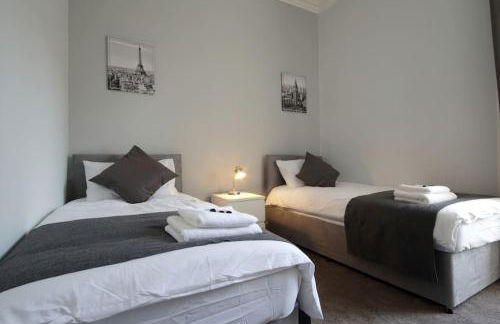 Modern City Centre Apartment in Central Hub - Foto 3