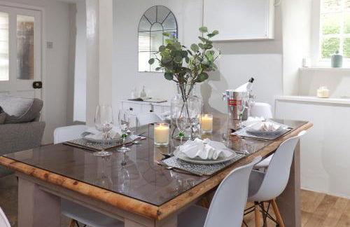 Hurst Cottage - A Cosy 2-Bedroom Cottage Escape in Dorset - Photo 7