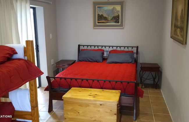 Immaculate 2-bed Garden Cottage in Beaufort West - Foto 6