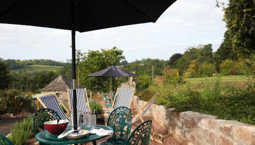 Cathedral View - Romantic Wye Valley Country House 1 Bed Apartment - Dog Friendly - Foto 5, Garden, Garden view