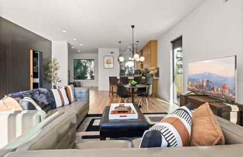 Rooftop 3B 3BA House Near Dodger Stadium and DTLA - Foto 1