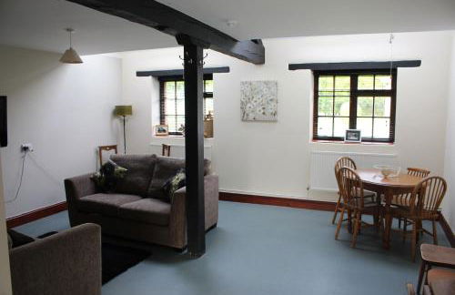 Charney Manor - Photo 34