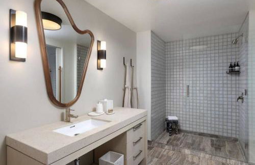 2Bed Apt View of Hollywood Sign & Rooftop Pool - Foto 26