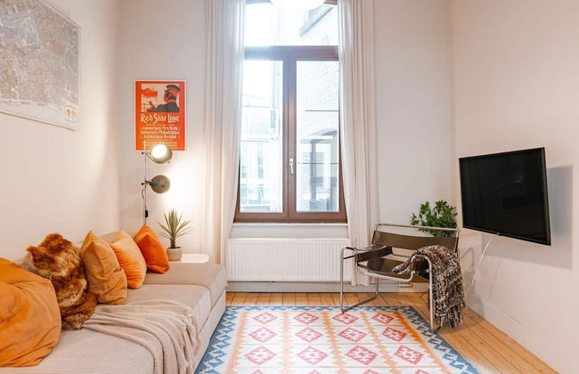 Charming Mansion in Vibrant Antwerp - Photo 44