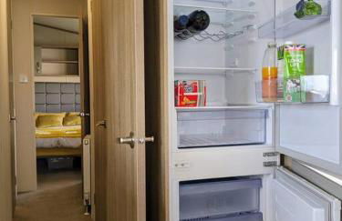 Beautiful Pet Friendly Southerness Caravan With Sea View & Decking Area - Foto 18