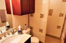 Near to OUHSC Hospitals-Garage Studio - Photo 27