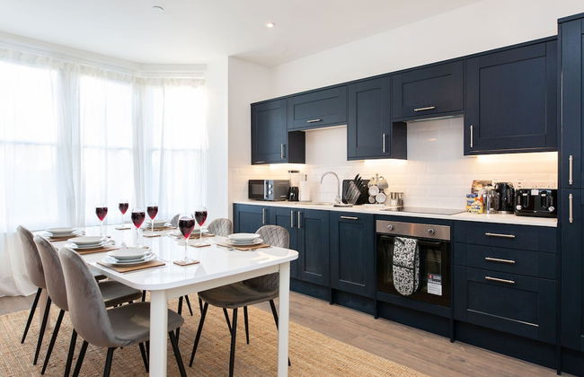 Central Flats in Cardiff with Parking - Foto 29