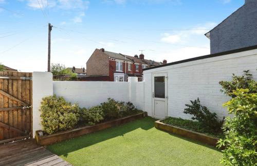 Charming city home free parking - Photo 18