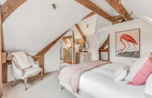 Hiron's Piece and Honeysuckle Cottage - with Hot Tub - Photo 23