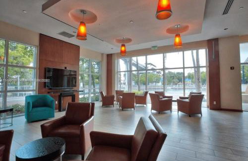 Luxury 2BD Corner Loft with Stunning Miami River View - Foto 30