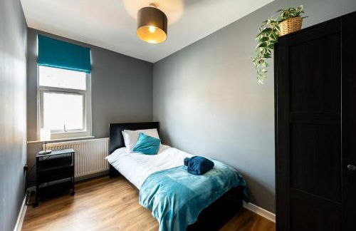 Spacious 4-Bed Apartment · Sleeps 6 · City Centre - Foto 10