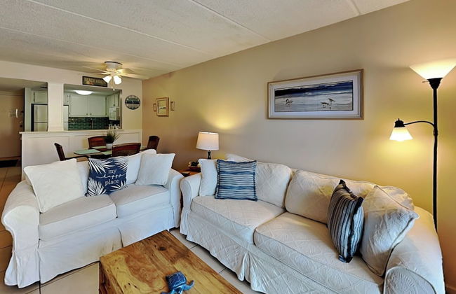 Ocean & Racquet by Distinctive Beach Rentals - Photo 23