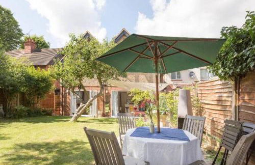 6 bedrooms beautiful home 3 bathrooms, quiet location with garden near Legoland Windsor Heathrow - Foto 6