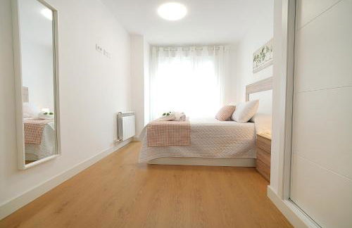 GALIHOST - Apartamentos con parking frente a la playa - Foto 67