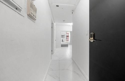 Modern 3 Bedroom 7 minutes to Manhattan - Foto 26