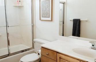 Large & Spacious Home, Sleeps 23+ near SLC - Foto 46