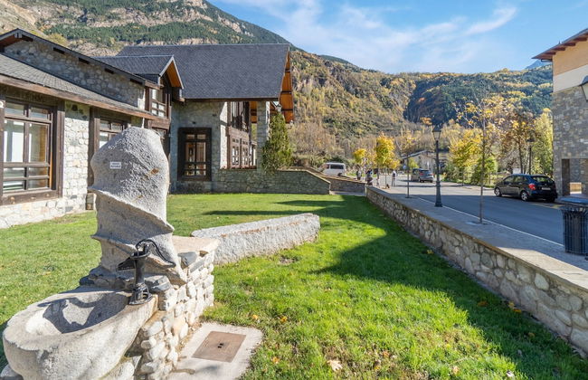 Stone Home in Benasque Near Scenic Lake - Foto 35